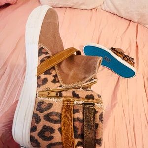 Blowfish Kathleen Malibu High top Sneakers NWOT